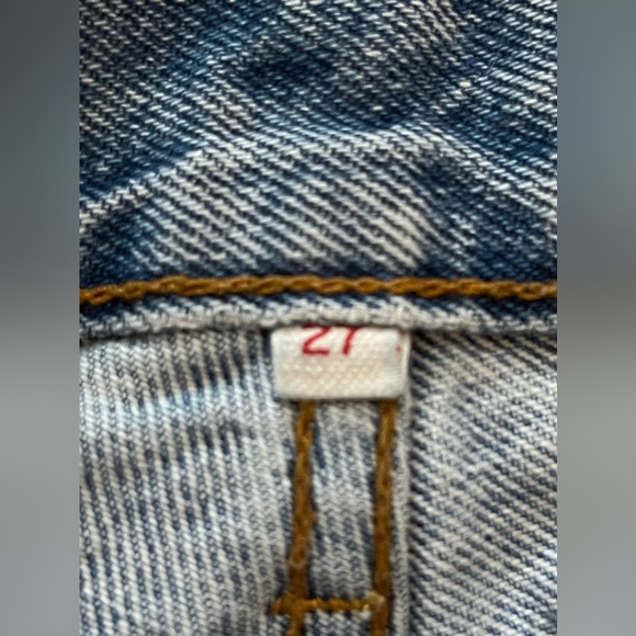 Levi’s Denim Short - Picture 3 of 4